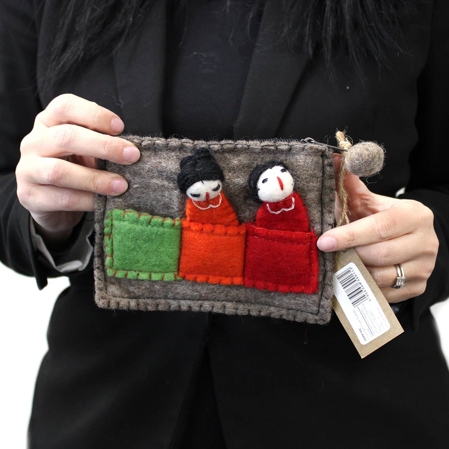 FFPP - 01 - Pouch with Finger Puppets - Friends - The Herbary