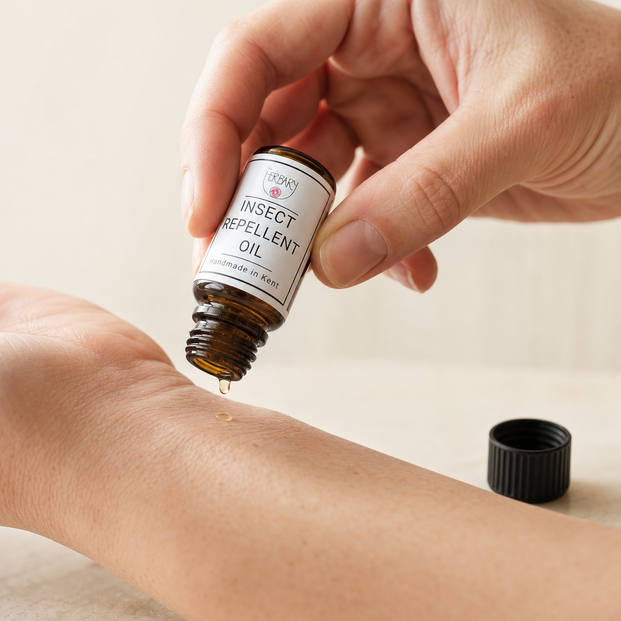 Insect Repellant Oil 10ml — realistic use and application